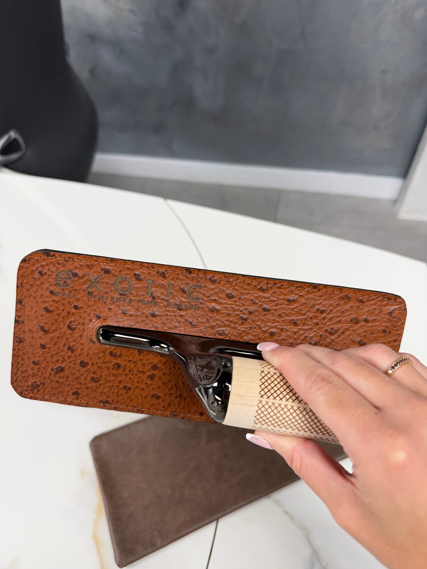 Brown Ostrich Trowel Sleeve